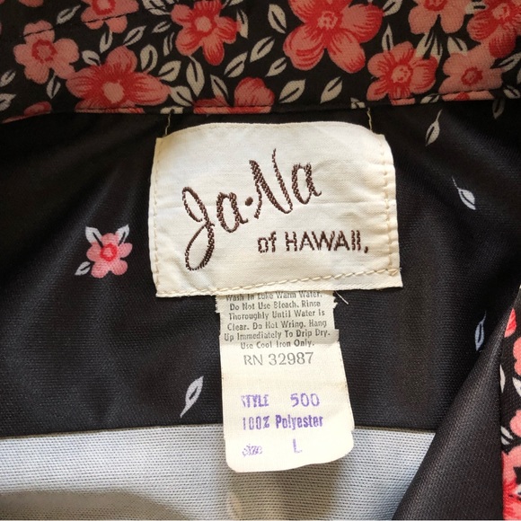 Women’s Vintage Ja-Na of Hawaii Black and Floral Button up Blouse size L - Picture 8 of 8